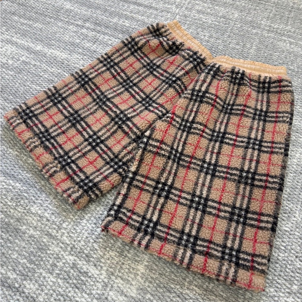 Burberry Tan and Black Plaid Men's Shorts - Picture 2 of 6
